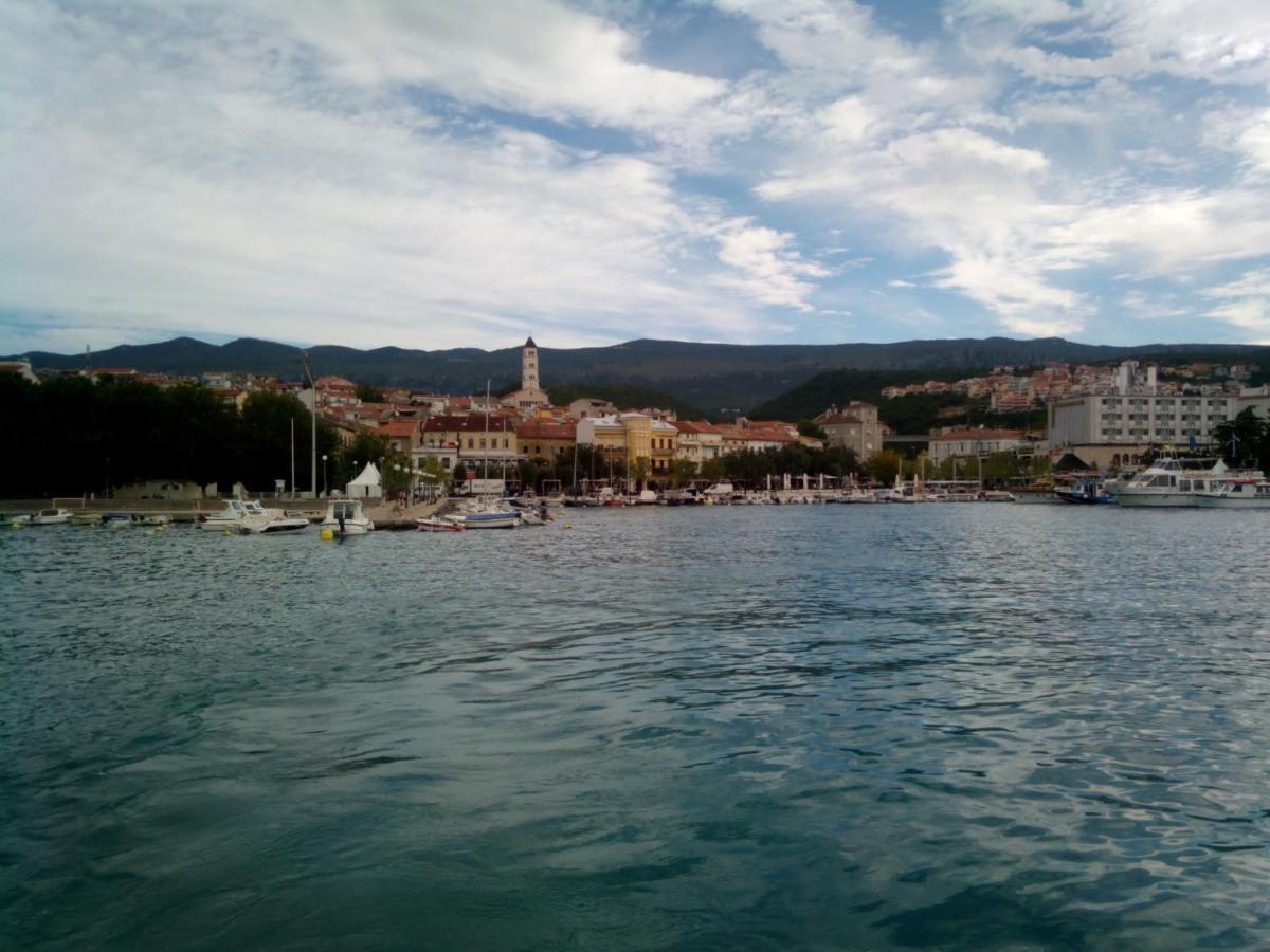Appartamento Apartman Marijana Dramalj Esterno foto