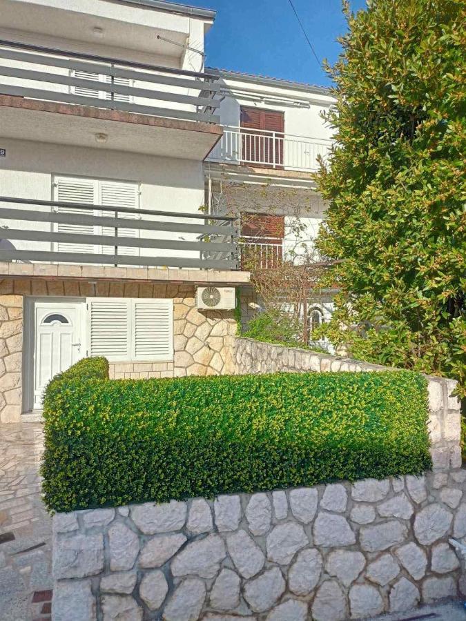 Appartamento Apartman Marijana Dramalj Esterno foto