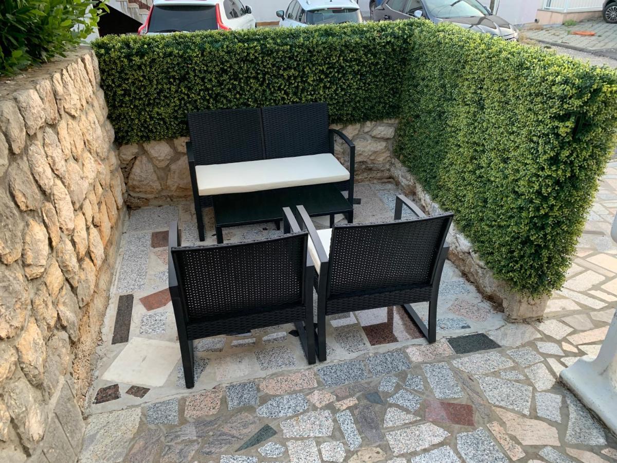 Appartamento Apartman Marijana Dramalj Esterno foto